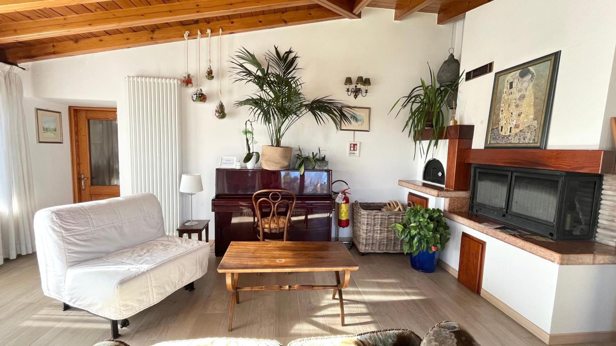 Ferienwohnung Acero Rosso Fontane  Exterior foto